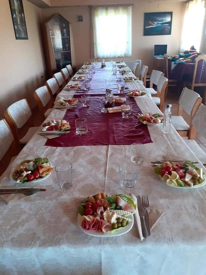Pensiunea Iza Bradu  Dış mekan fotoğraf